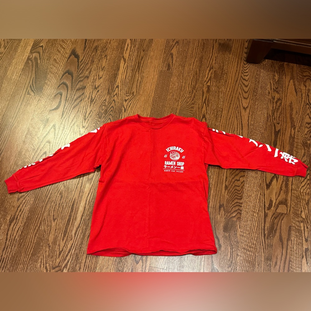 Hot Topic Naruto Red Ramen Shop long sleeve t-shirt 100% cotton never worn
